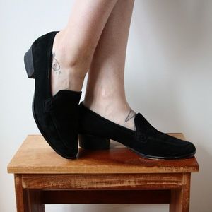 Vintage 1990’s Mootsies Tootsies Suede Slip-Ons